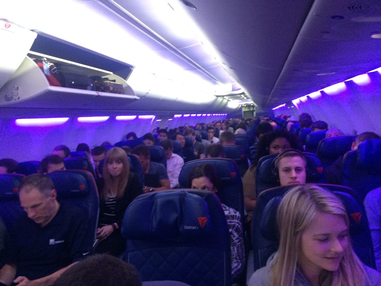 Delta Air Lines Flight 1668 from Los Angeles to Minneapolis shaded its cabin Thursday in the color purple in honor of Prince.