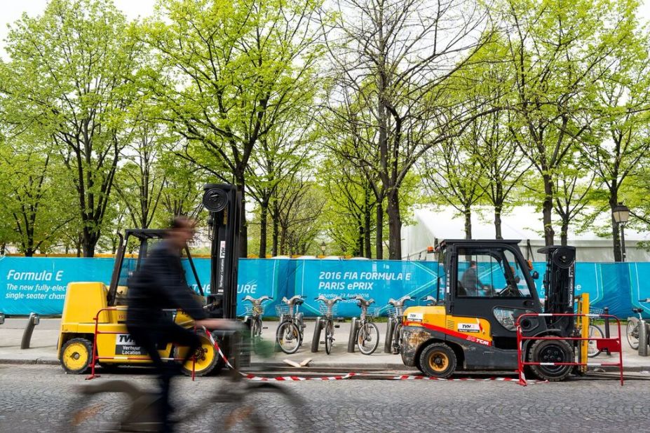 The streets of Paris' 7th arrondissment have been transformed into a Formula E race track.