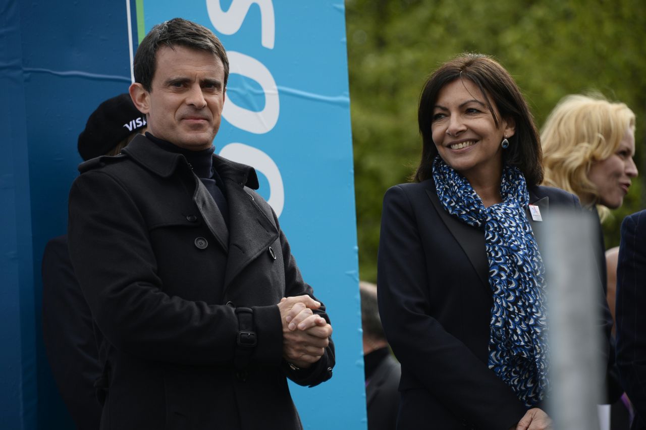 French Prime Minister Manuel Valls and Paris' Mayor Anne Hidalgo are among the dignitaries lending their support to the Paris ePrix.