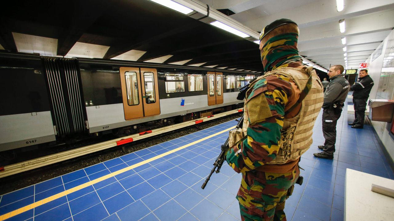 brussels maelbeek troops