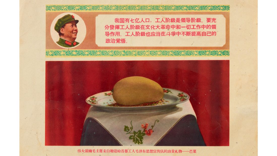 To bring the students under control, Mao had founded "Worker-Peasant Mao Zedong Thought Propaganda Groups" and ordered the mangoes to be given to one of these groups at Tsinghua University.