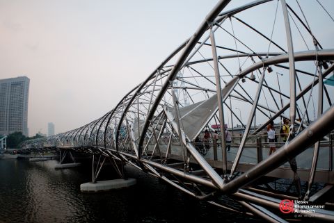 When it opened in 2010, Singapore's Helix Bridge was the first to incorporate the shape of a double-helix. The structure is meant to symbolize life, renewal and growth, and sits near Moshe Safdie's <a href="http://edition.cnn.com/2015/04/20/travel/moshe-safdie-interview-destination-singapore/">$5.7 billion Marina Bay Sands casino</a>. 