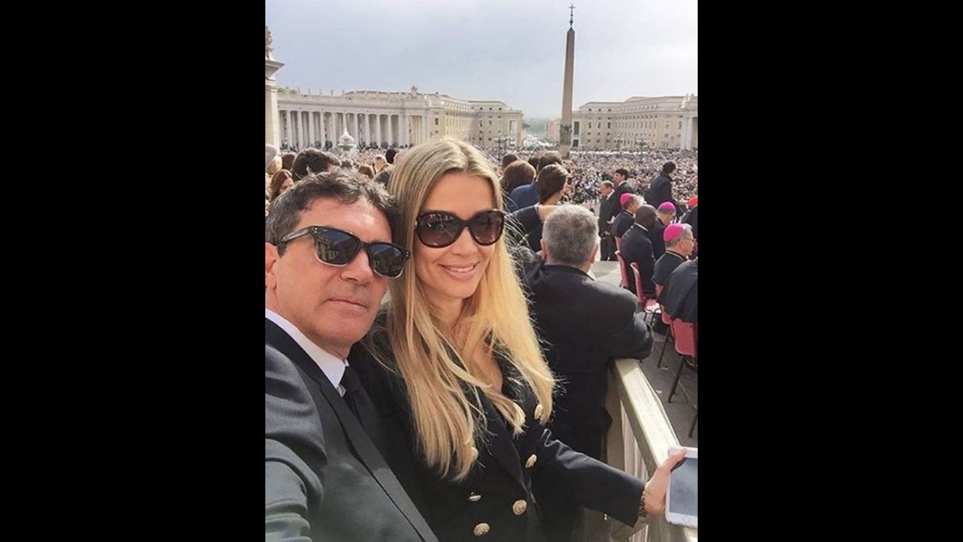 Actor Antonio Banderas and his girlfriend, Nicole Kimpel, <a href="https://www.instagram.com/p/BEI78KnE2Ri/" target="_blank" target="_blank">take a selfie at the Vatican</a> on Wednesday, April 13.