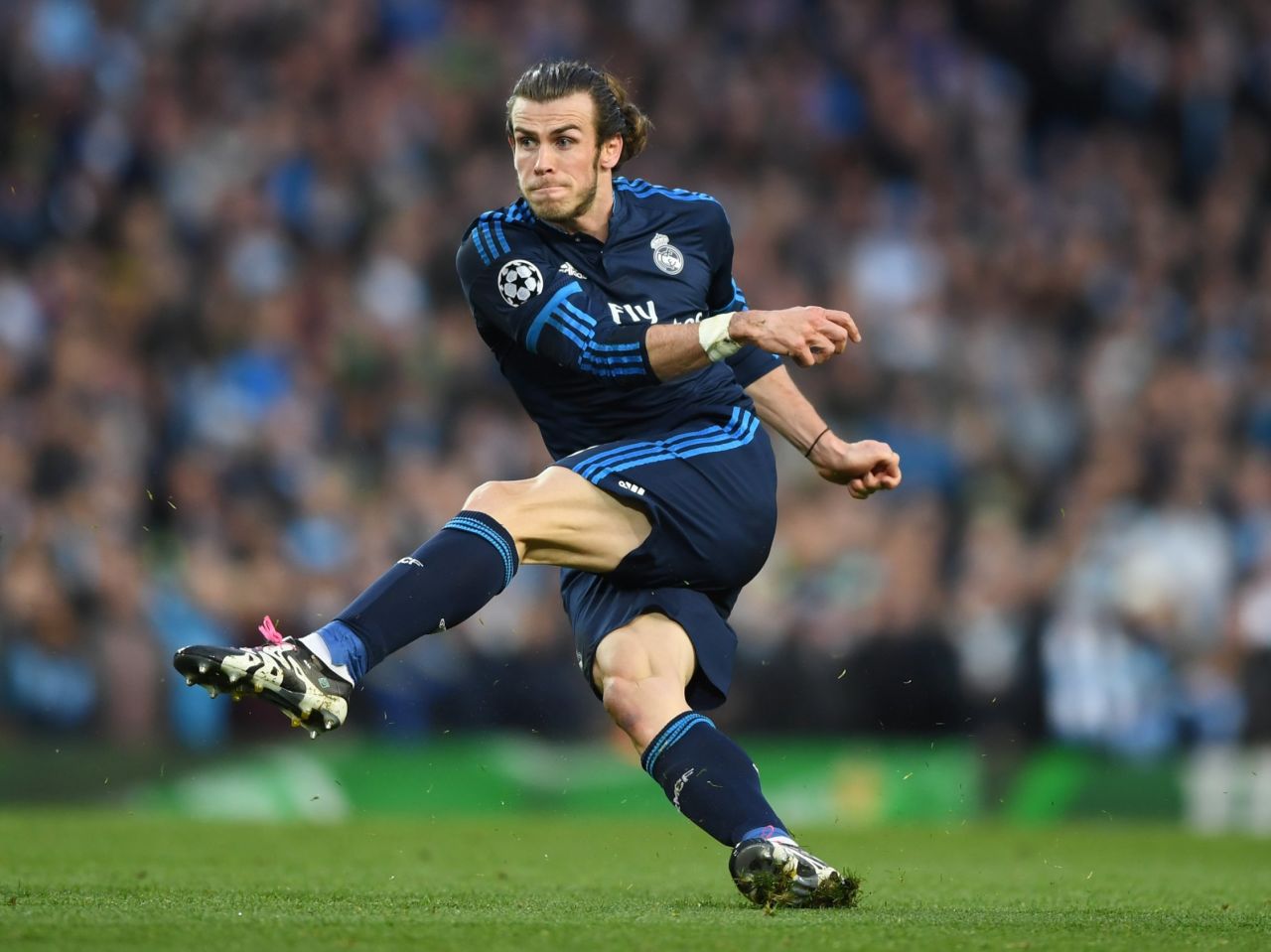 With Ronaldo and Benzema both off the field, Real was relying on Gareth Bale for inspiration. The Wales international threatened sporadically but failed to find a way through City's defense.