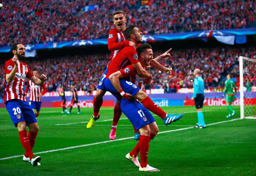 Saul Niguez gave Atletico Madrid the perfect start to its Champions League semifinal tie with a spectacular 11th minute strike. The midfielder danced his way through the Bayern Munich defense before curling home a sumptuous effort.