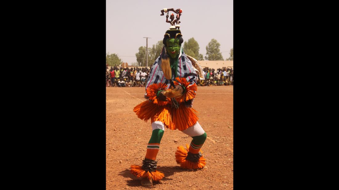 Zaouli performers from the Ivory Coast are known from their incredibly fast footwork, kicking up a cloud of dust as they pound the earth to fast rhythmic music.