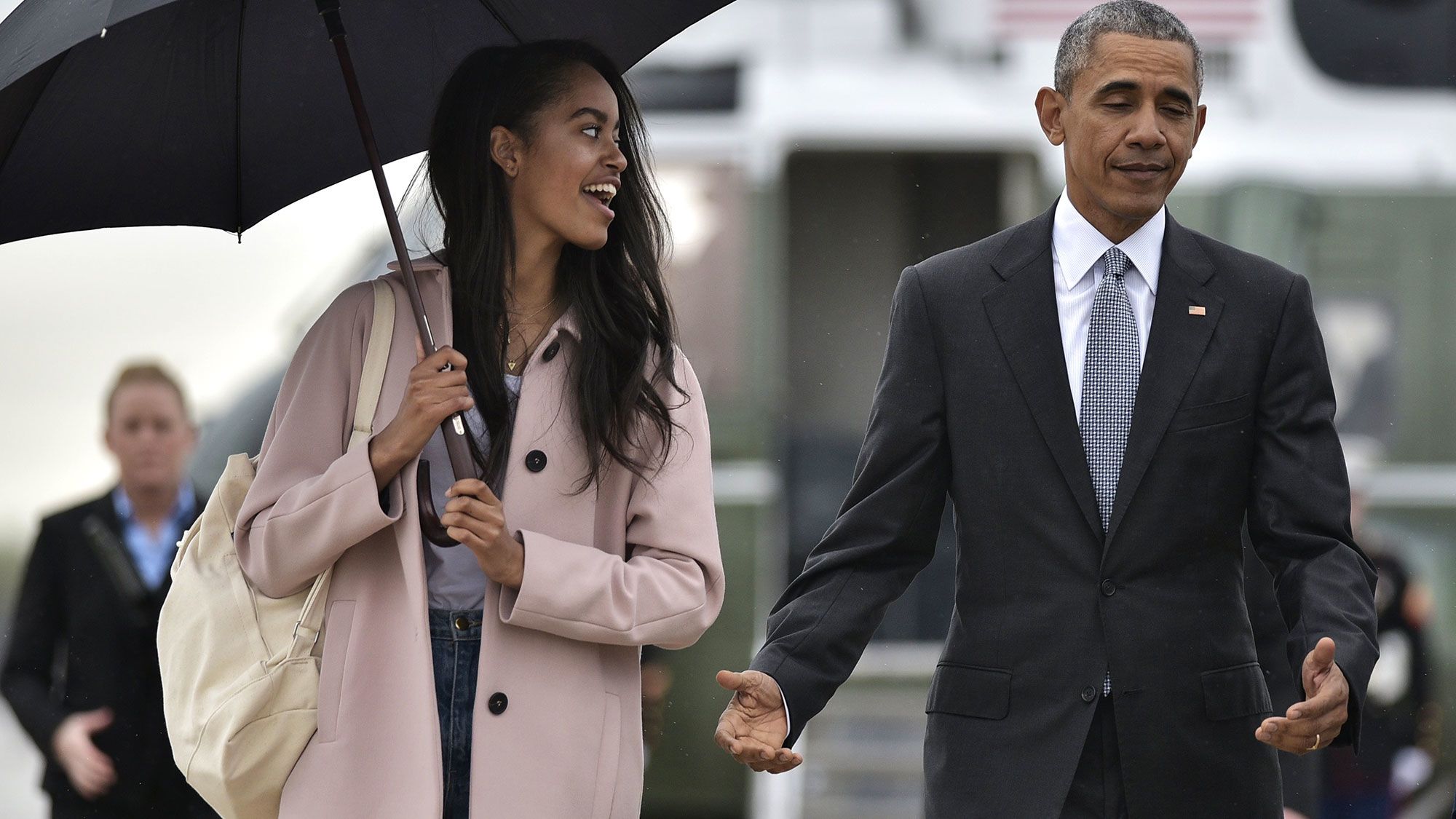 June Maliya Xxx Video - Obama attends Malia's high school graduation | CNN Politics