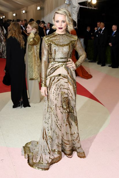 Actress Rachel McAdams wears Valentino. 