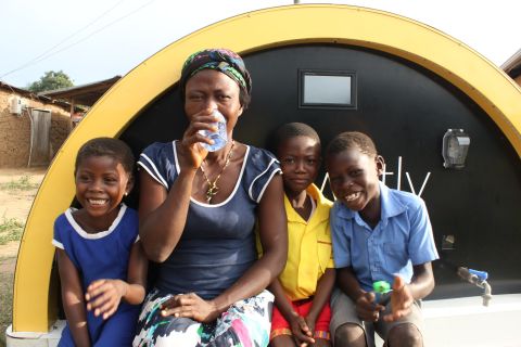 Watly can deliver 5,000 liters of safe drinking water each day. The battery also powers a connectivity hub that provides wireless internet within an 800-meter radius, and a charging station for electronic and mobile devices. <br />