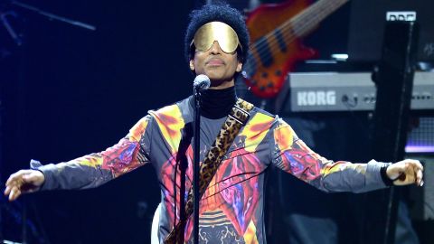 LAS VEGAS, NV - SEPTEMBER 22: Recording artist Prince performs with singer Mary J. Blige onstage during the 2012 iHeartRadio Music Festival at the MGM Grand Garden Arena on September 22, 2012 in Las Vegas, Nevada. (Photo by Isaac Brekken/Getty Images for Clear Channel)