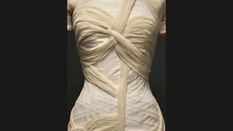Dress by Nicolas Ghesquière for House of<br />Balenciaga, Spring-Summer 2003 prêtà-<br />porter collection.