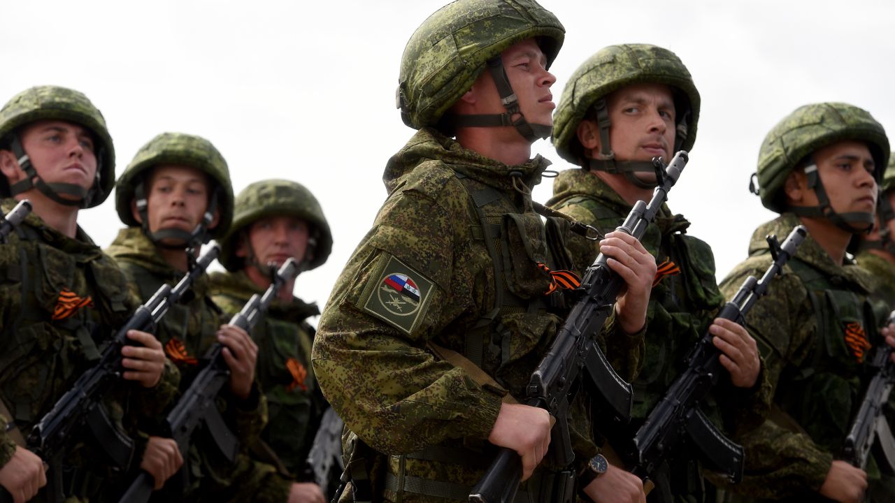 Russian soldiers march during a rehearsal of the Victory Day Parade at the Russian Hmeimim military base in Latakia province, in the northwest of Syria on May 4, 2016.