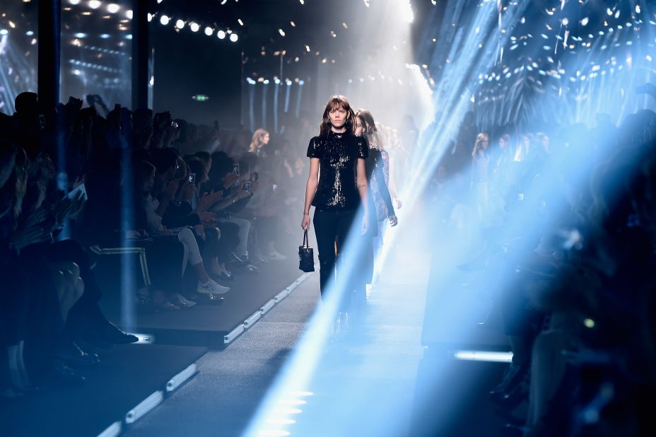 What happened during BTS' runway debut at the Louis Vuitton AW21 fashion  show?