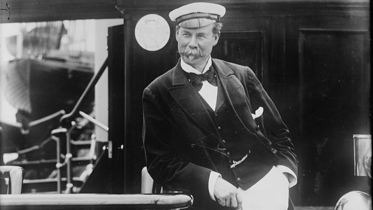 Merchant and yachtsman Sir Thomas Johnstone Lipton (1848-1931) started the Lipton tea company. 