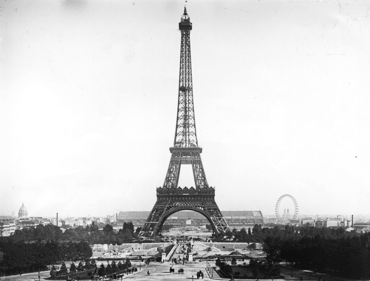 The Eiffel Tower at the time of Paris Exhibition of 1900.