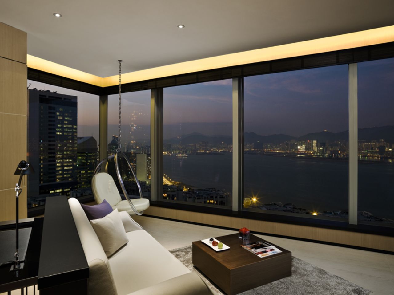 Hong Kong's 14 best hotels for amazing views | CNN