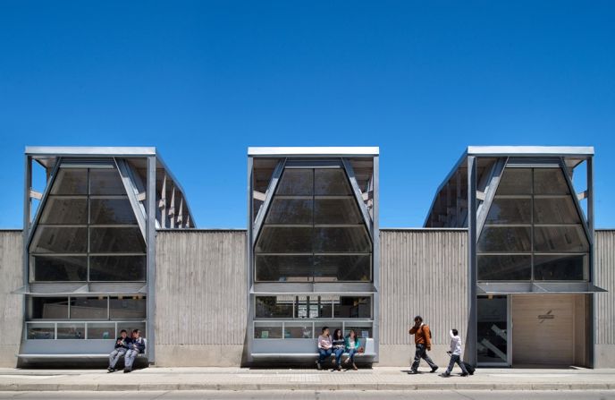 Public Library of Constitucion. Sebastian Irarrazaval Arquitectos. 2015, Constitucion, Chile. (Photo: Felipe Diaz)