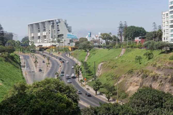 UTEC - Universidad de Ingenieria y Tecnologia. Grafton Architects with Shell Arquitectos. 2015, Lima, Peru. (Photo: Iwan Baan)