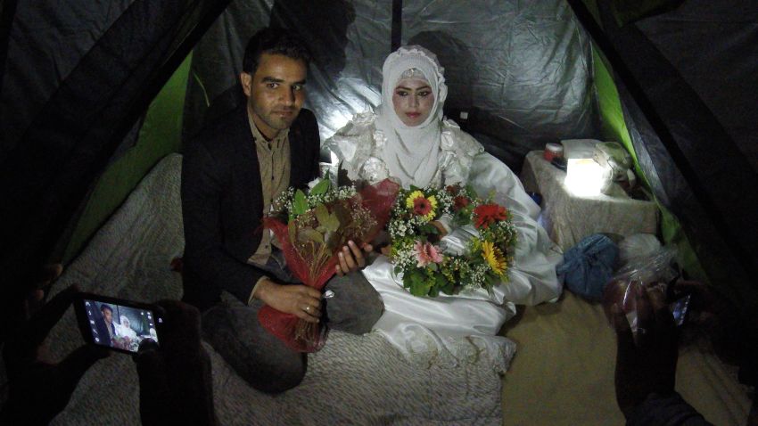 wedding in a refugee camp 2