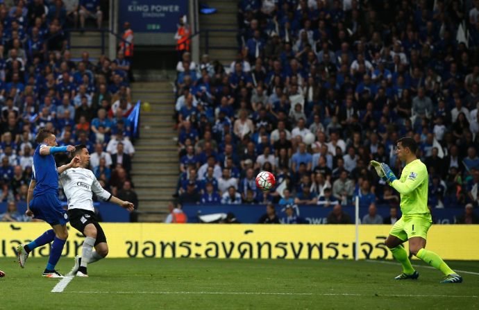 Star striker Jamie Vardy opens the scoring for The Foxes against Everton Saturday.