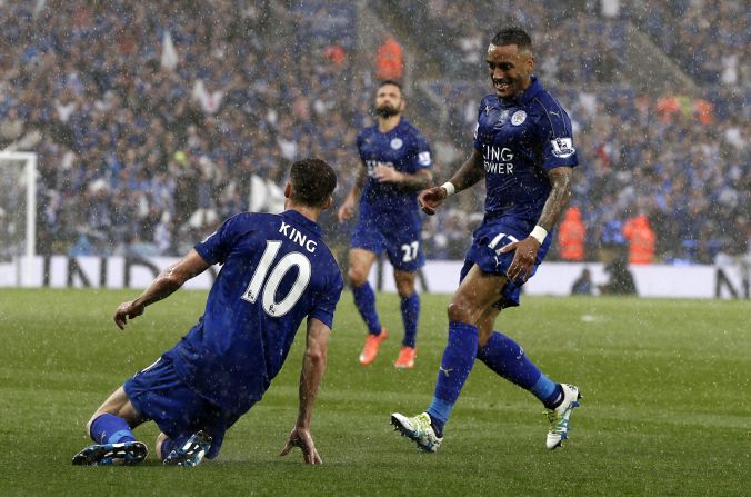 King and teammate Danny Simpson celebrate as Leicester extends its lead.