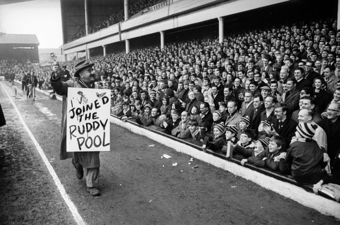 Warren Mitchell, who played a bigoted cockney West Ham supporter in the TV series "Till Death Us Do Part," is pictured at Upton Park in February 1968.