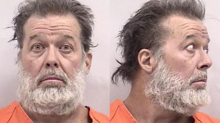 Planned Parenthood shooting suspect confirmed as Robert L. Dear date of birth of 4/16/1958 pic.twitter.com/4v2GtIsUgT
