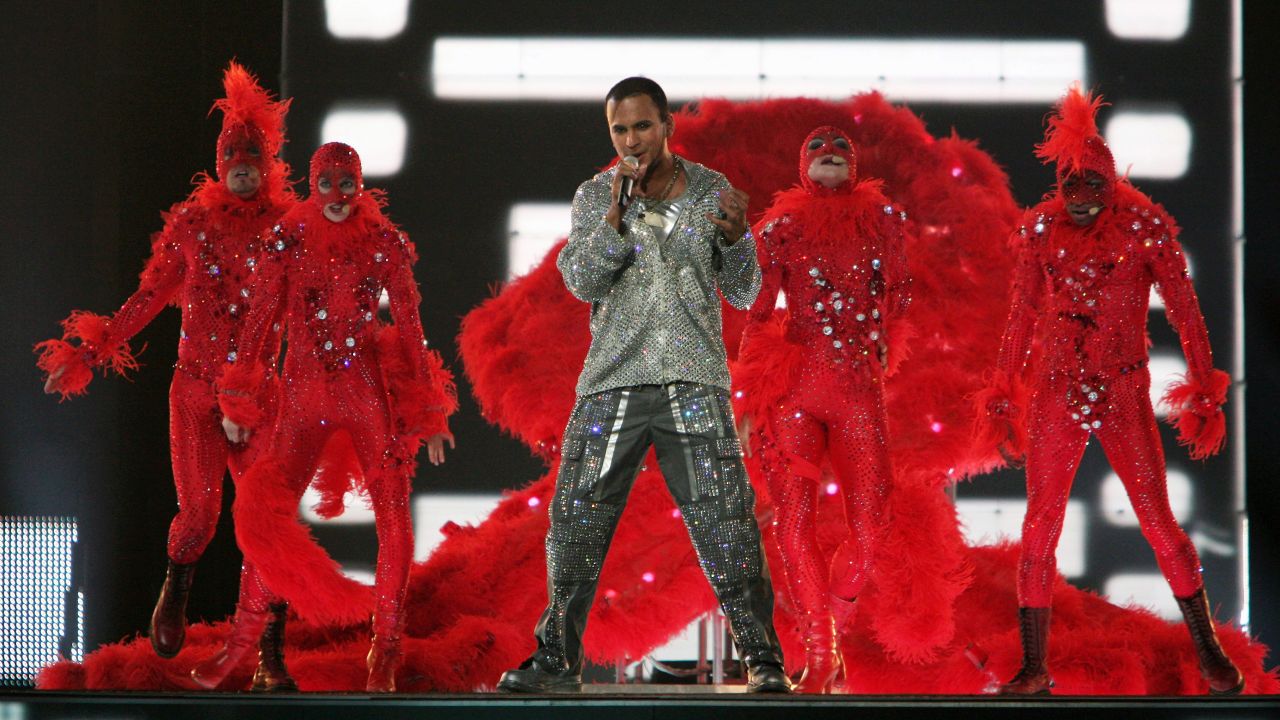 Austrian singer Eric Papilaya performs at a dress rehearsal in 2007.
