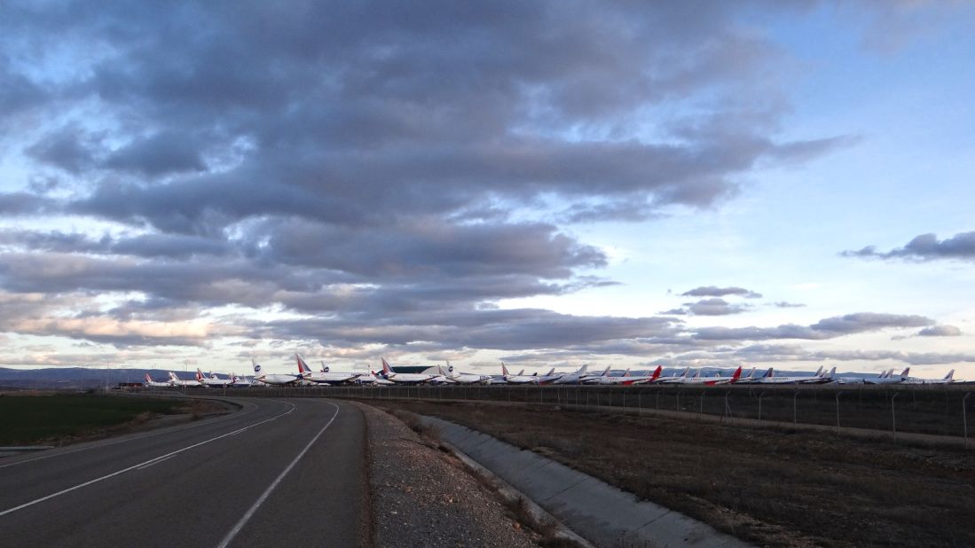 While the airport isn't typically open to visitors, plane spotters can easily check it out from the nearby highway.