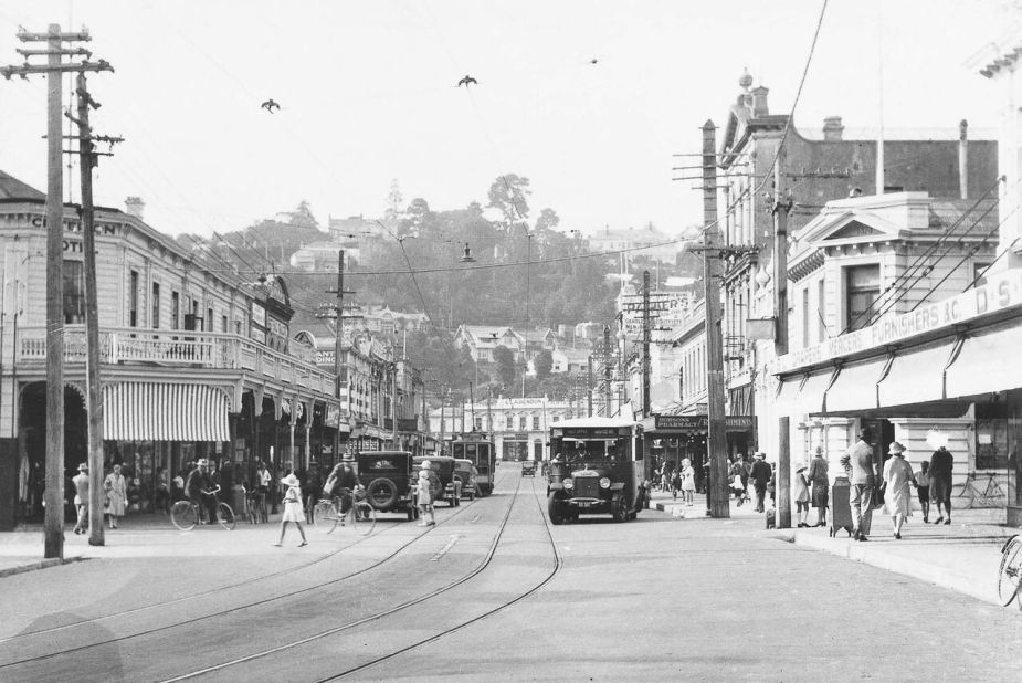 The seaside town of Napier in Hawke's Bay, New Zealand, was known as the Nice of the Pacific in the early 1900's because of its mediterranean climate and tree-lined promenade. This is Hastings street, before the earthquake. 