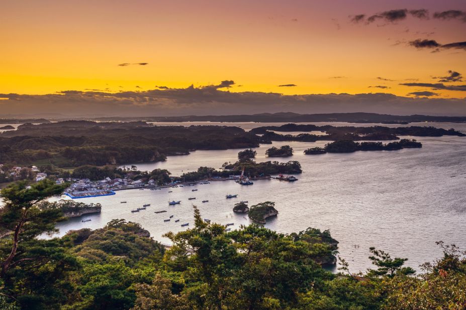 <strong>Matsushima Bay (Miyagi): </strong>Some 260 islands of various sizes are scattered around Miyagi's Matsushima Bay, which has been named one of the three most scenic spots in Japan.