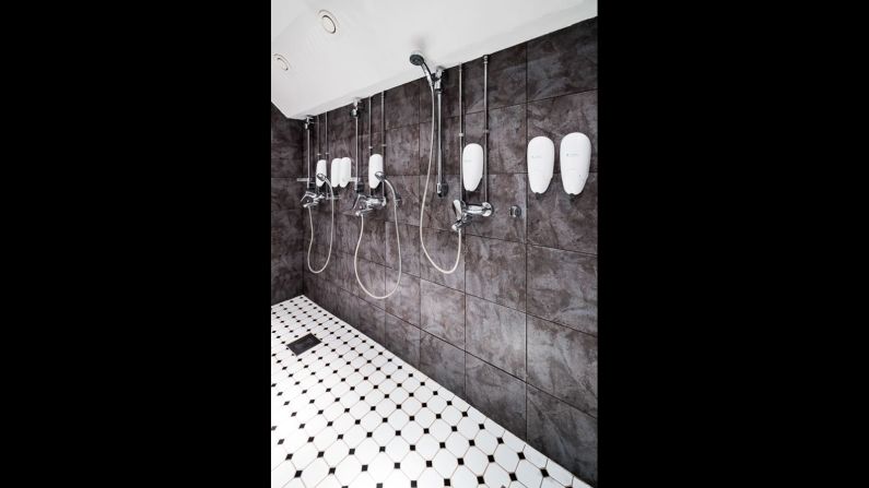 As well as the sauna, there's a lounge, locker room and showers. You can hose off any excess burger grease after your meal.