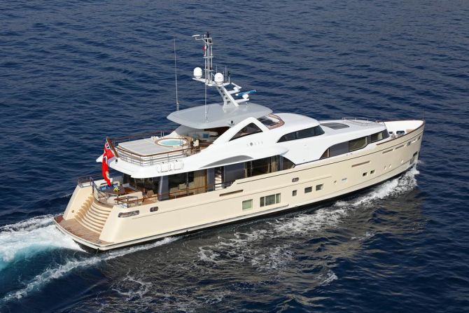 Judges described the 34m entry from Dutch builder Mulder, which has transatlantic range, as a "true pocket superyacht."