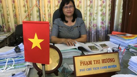Pham Thi Huong, vice chair of the Ly Son District People's Committee