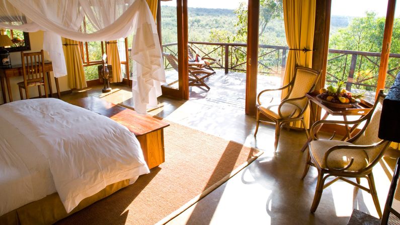 The rustic <a href="index.php?page=&url=http%3A%2F%2Fwww.nungubane.co.za%2F" target="_blank" target="_blank">Nungubane Lodge</a> is among the very best in Welgevonden in terms of value for money, location and intimacy. 