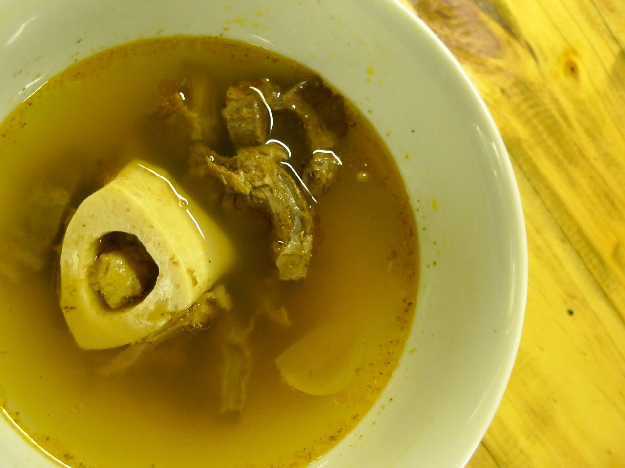 Made from Batangas beef, the broth is rich with flavors while the bones are big -- meaning more bone marrow to enjoy.