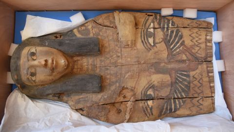 The Israeli Ministry of Foreign Affairs handed over to the Ambassador of Egypt two ancient relics from Pharaonic times, that had reached Israel illegally.