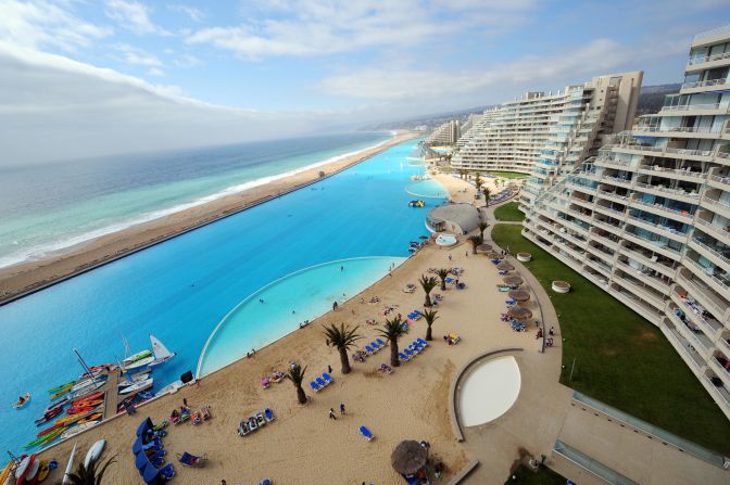 The world's largest pool is this saltwater artificial lagoon by MGA Architects. 