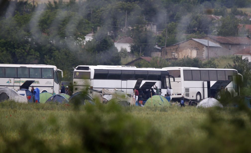 Buses take migrants away from Greece's largest informal refugee camp. Authorities are gradually evacuating the camp, where thousands of people have been living for months in dire conditions.