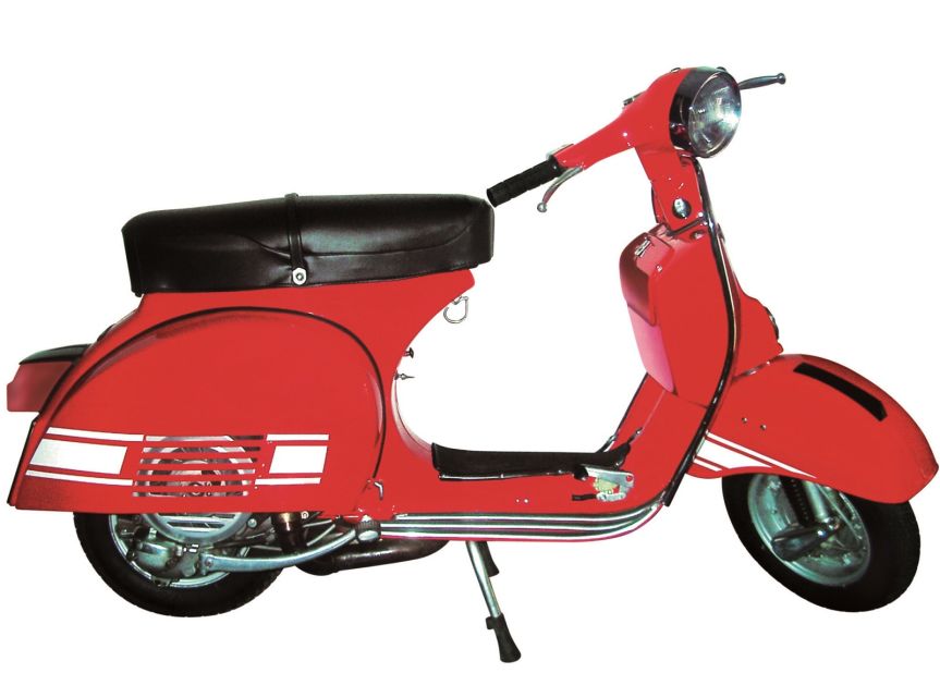 The sporty 1976 200 Rally was a further appeal to those who appreciated the opportunity to compete against other scooter owners.