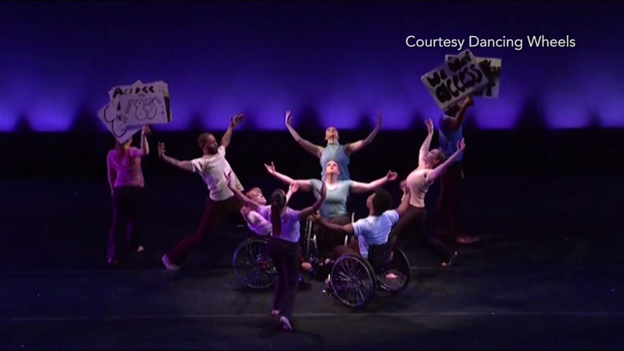 Wheelchair ballet_00032407.jpg