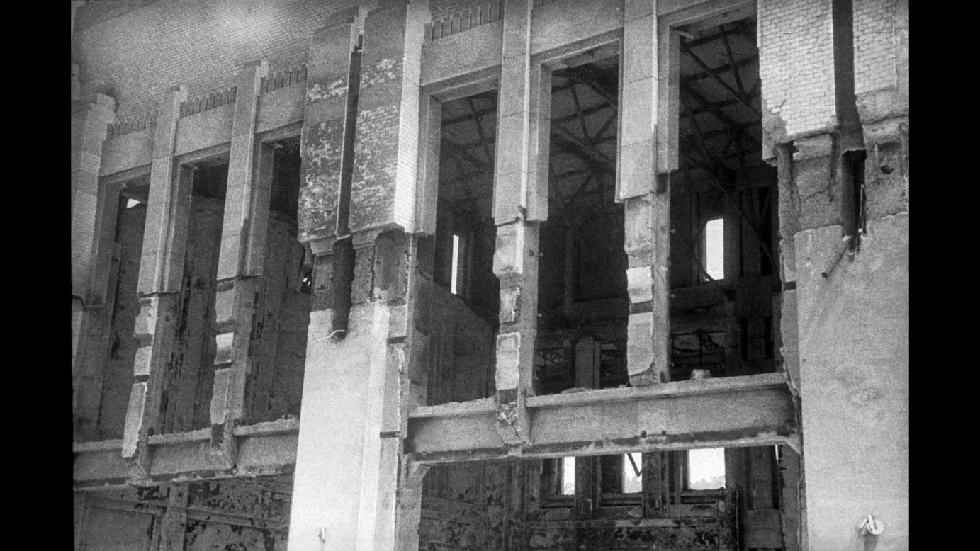 <strong>Then: </strong>Hiroshima Station was destroyed by the bomb.