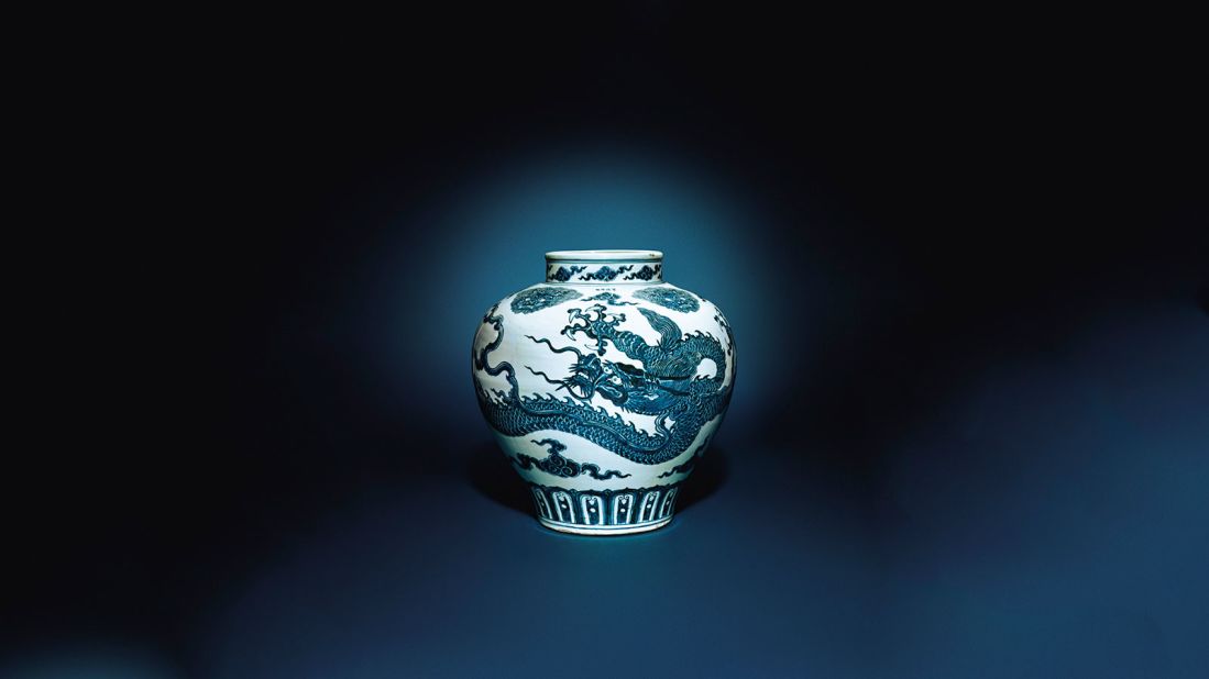 Blue and white dragon jar, 1426-1435 (Sold: $20,447,642)