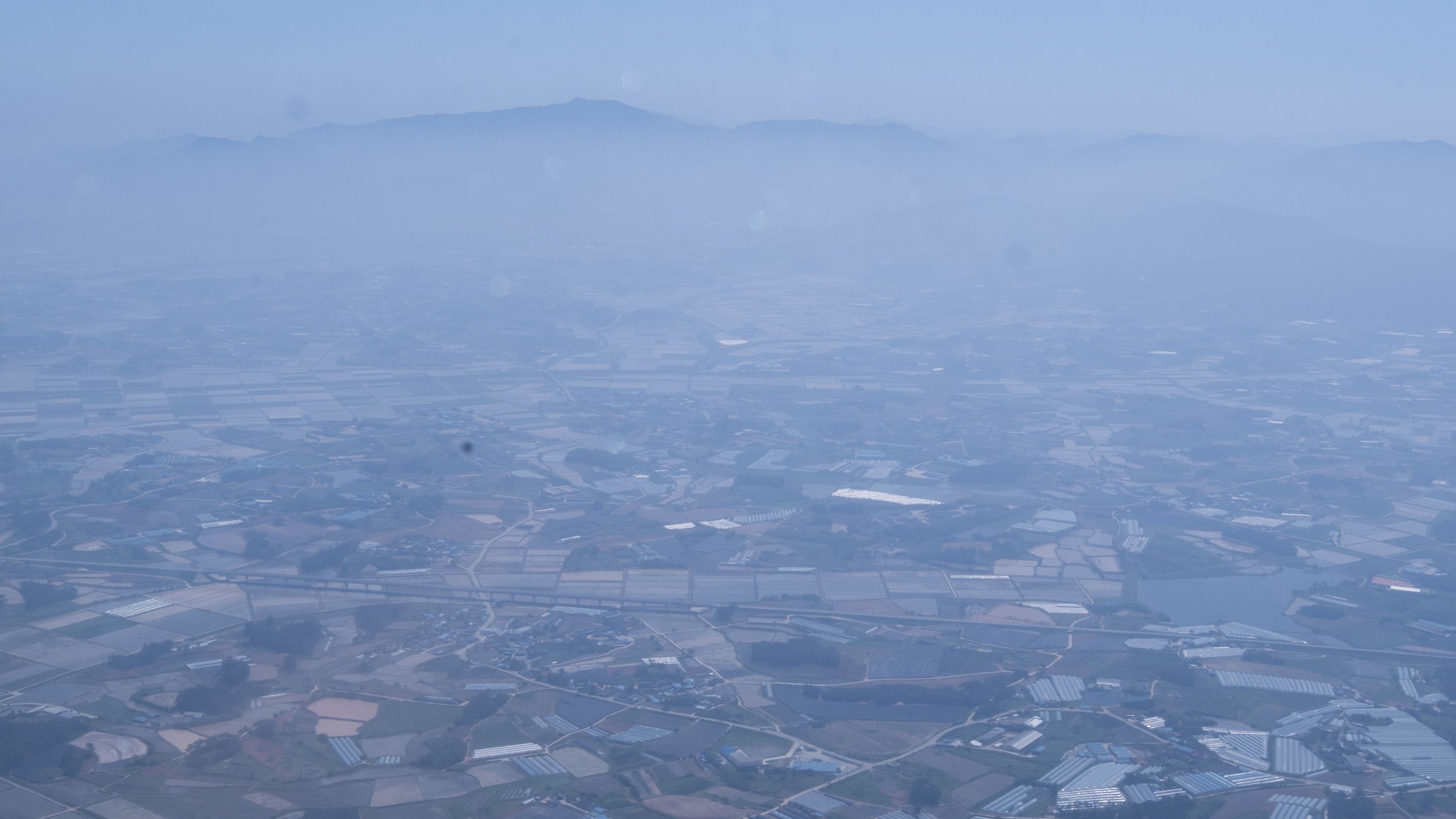 06 south korea rural fog