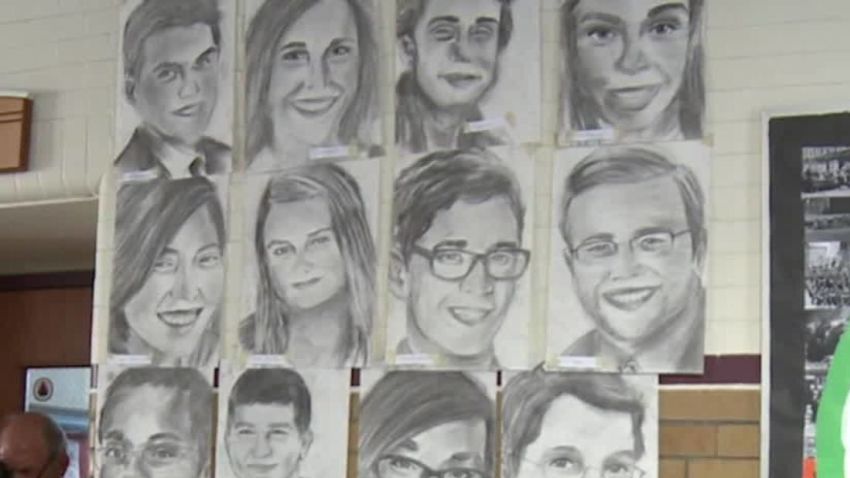 high school senior draws portraits of entire class pkg_00010428.jpg