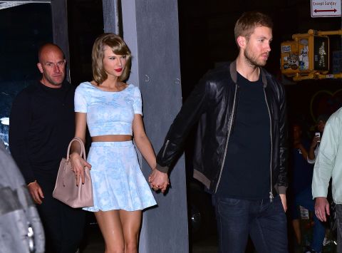 <a href="http://www.people.com/people/package/article/0,,20981907_21010218,00.html" target="_blank" target="_blank">People reported</a> that singer Taylor Swift and producer Calvin Harris split after 15 months. 