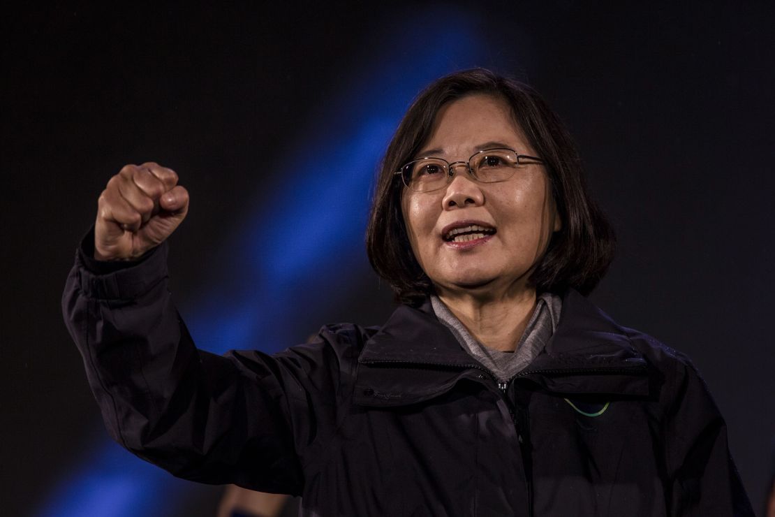 Taiwan Presdient Tsai Ing-wen waves to supporters during her campaign in 2016.