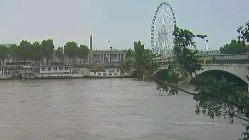 paris flooding natural disaster bittermann_00011501.jpg