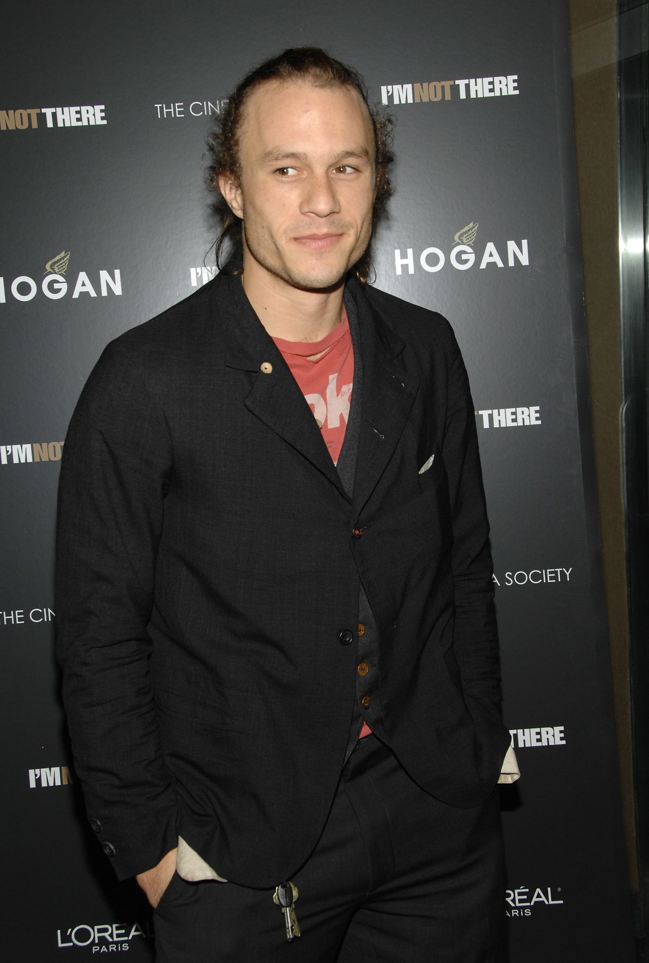 Australian actor Heath Ledger, star of "A Knight's Tale," "Brokeback Mountain" and the Batman sequel "The Dark Knight," died in 2008 of a <a href="http://www.cnn.com/2008/SHOWBIZ/Movies/02/06/heath.ledger/">prescription drug overdose</a>. He was 28. Opiates such as oxycodone (OxyContin) and hydrocodone (Vicodin) were found in his system, along with alprazolam (Xanax), diazepam (Valium) and two insomnia drugs.  