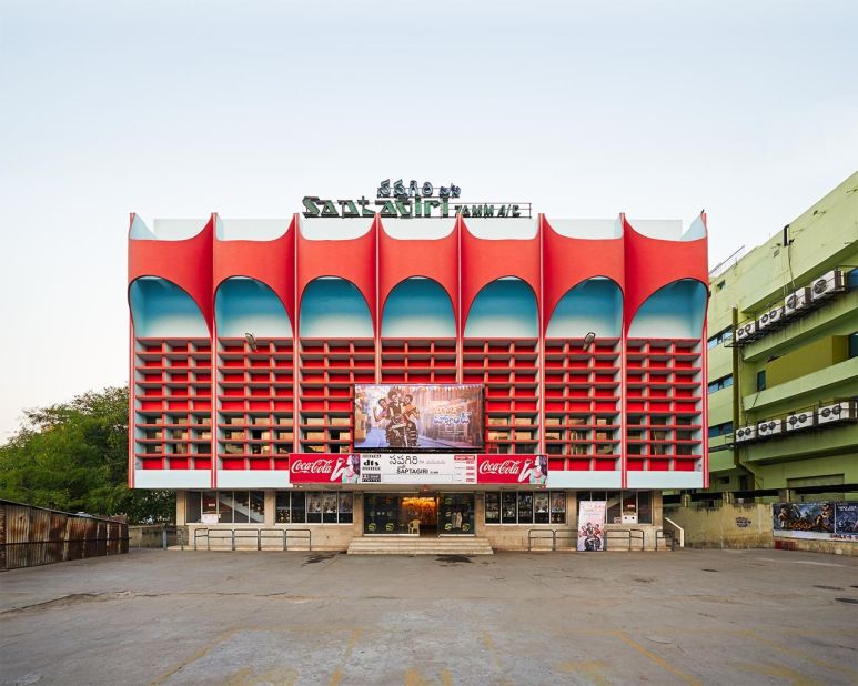 Photographers Stefanie Zoche and Sabine Haubitz, captured some of South India's most stunning cinemas between 2011 and 2014. 